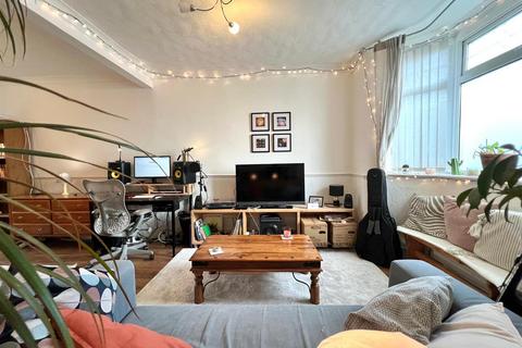 3 bedroom terraced house to rent, Clarence Road, London E17