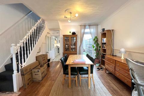 3 bedroom terraced house to rent, Clarence Road, London E17