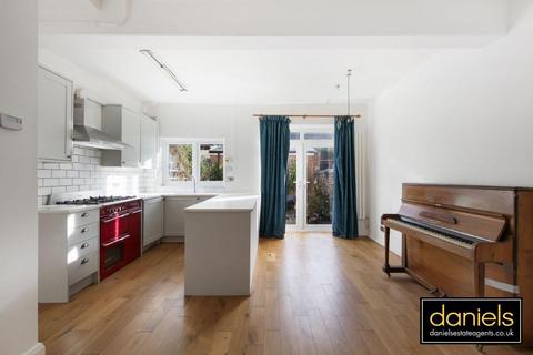 2 bedroom terraced house for sale, Stephenson Street, Willesden Junction