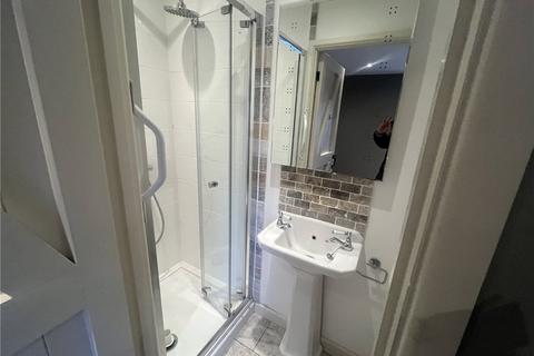 3 bedroom terraced house to rent, Wellington Buildings, Bath, Somerset, BA1