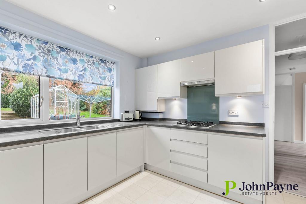 Fitted Kitchen