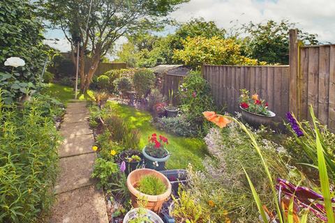 69 Fairmead Close, Nottingham, NG3 3EQ