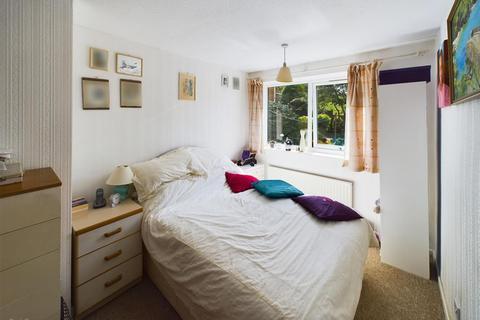 69 Fairmead Close, Nottingham, NG3 3EQ