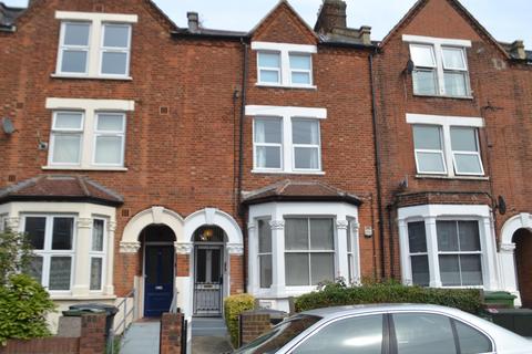 2 bedroom flat to rent, Ellison Road, London SW16