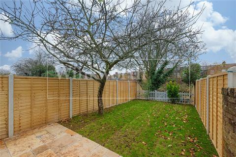 3 bedroom terraced house to rent, Victor Road, London, NW10