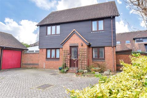 2 bedroom detached house for sale, Fernglade, New Milton, Hampshire, BH25