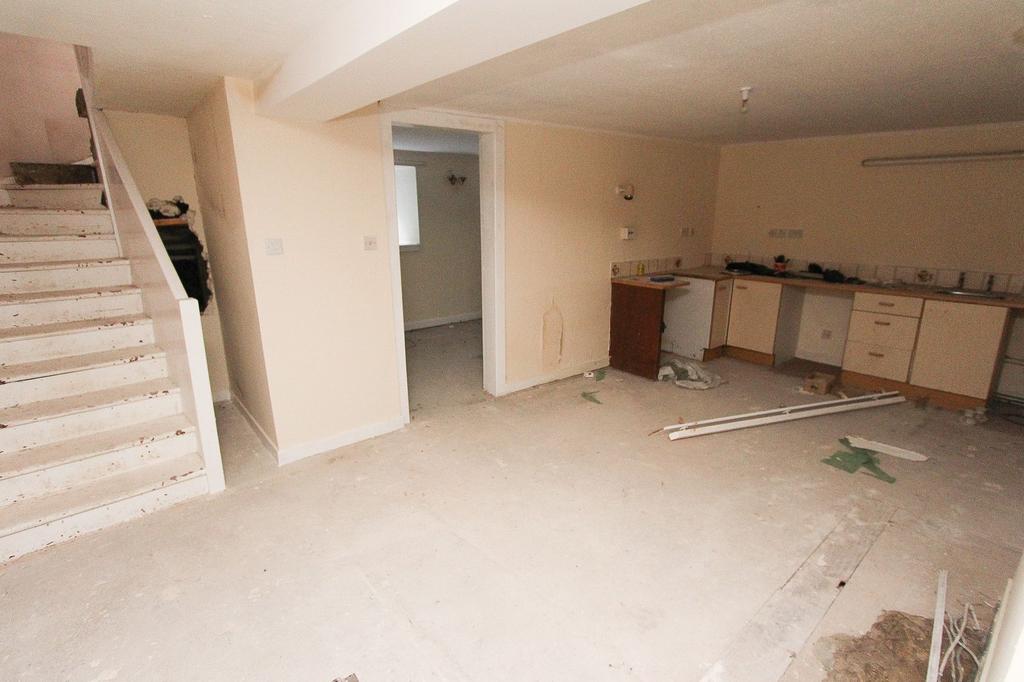 Adjoining cottage - Kitchen