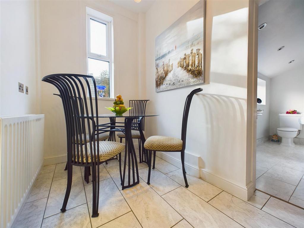 Breakfast Room
