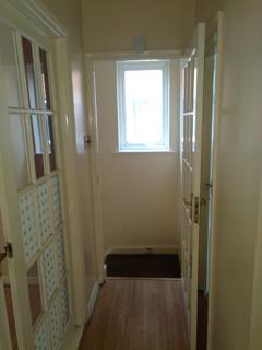 2 bedroom terraced house to rent, Tyeshurst Close, London SE2