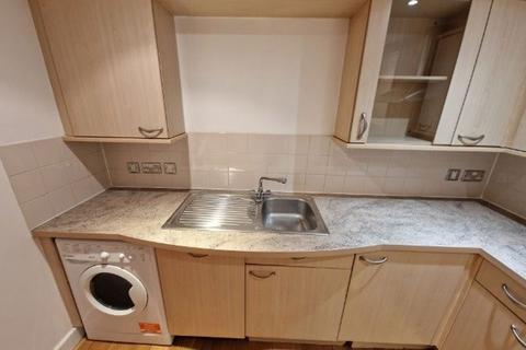 2 bedroom flat to rent, Upper College Street, Nottingham NG1