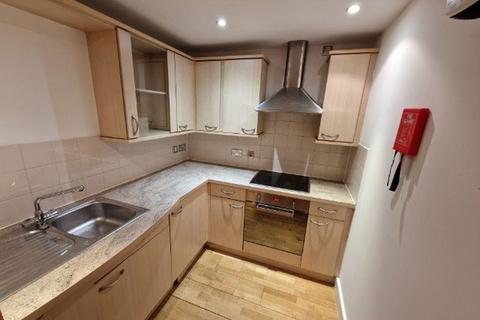 2 bedroom flat to rent, Upper College Street, Nottingham NG1