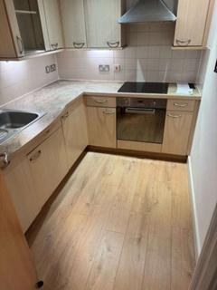 2 bedroom flat to rent, Upper College Street, Nottingham NG1