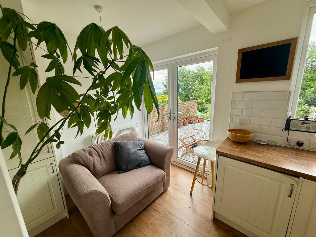 Dining kitchen