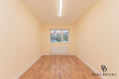 2 bedroom flat for sale, London Road, Stanmore HA7