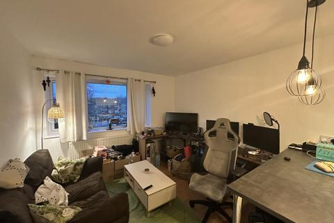 1 bedroom apartment to rent, Sycamore Hill,  London,  N11