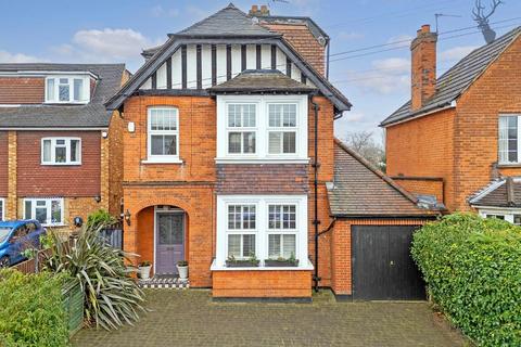 4 bedroom detached house for sale, Church Hill, Loughton