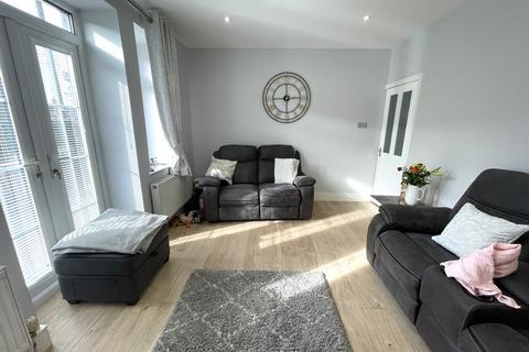 72 Park View, Abercynon, Mountain Ash, CF45 4TR