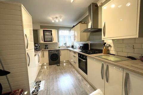 72 Park View, Abercynon, Mountain Ash, CF45 4TR