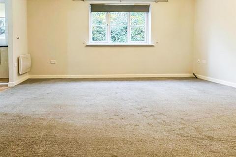 2 bedroom flat for sale, Joshua Close, Coventry  *VACANT & NO UPWARD CHAIN*