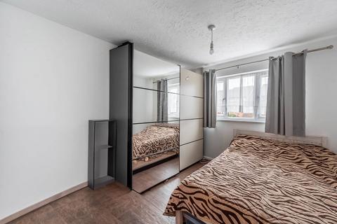 1 bedroom flat for sale, Pavilion Way, Edgware, HA8