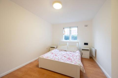 1 bedroom flat for sale, Harrow Road, Kensal Green, London, NW10