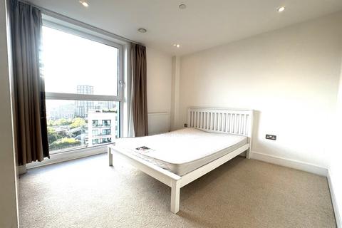 3 bedroom apartment to rent, Thanet Tower,Canning Town, E16