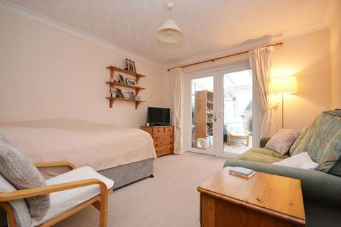 1 bedroom terraced house for sale, Warren Way, Barnham