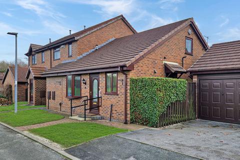 2 bedroom semi-detached bungalow for sale, Berwick Close, Manchester M28