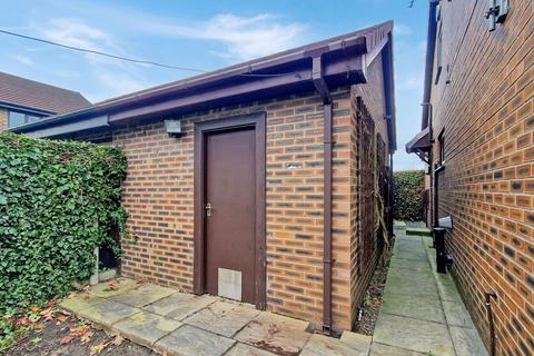 6 Berwick Close, Worsley, Manchester, M28 1DT