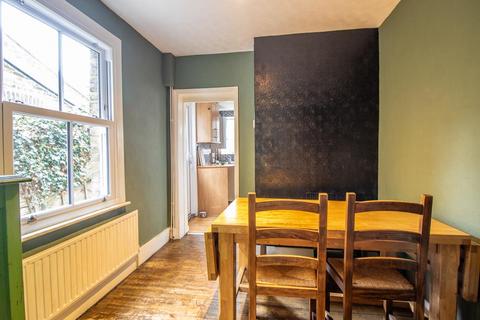 4 bedroom terraced house for sale, Gordon Road, Southend-on-Sea SS1