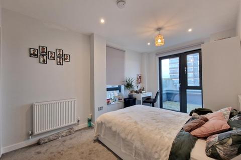 3 bedroom apartment to rent, Foster Street, Hendon, London