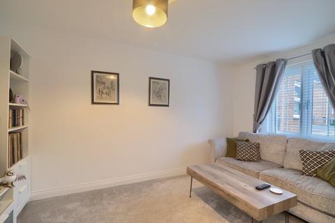 4 bedroom end of terrace house for sale, Water Avens Way, Farriers Park