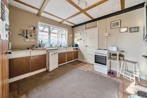 3 bedroom bungalow for sale, Waggon Path, Southmoor, Abingdon, Oxfordshire, OX13