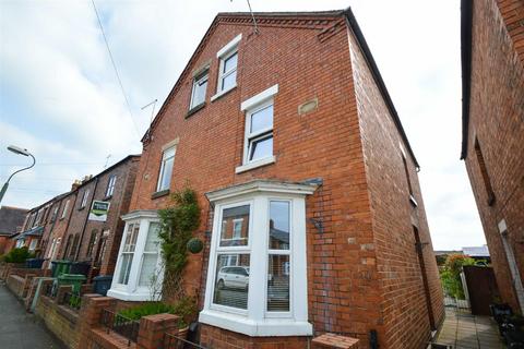 4 bedroom semi-detached house to rent, Tankerville Street, Underdale, Shrewsbury