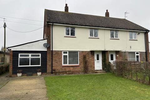 3 bedroom semi-detached house to rent, Willoughbys Lane, Braintree CM7