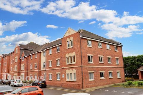 2 bedroom flat for sale, Clos Dewi Sant, Cardiff, CF11