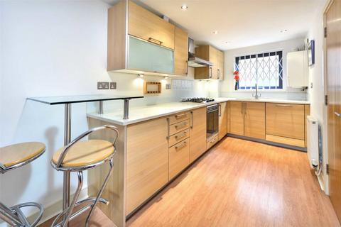 1 bedroom flat to rent, Waterloo Road, London SE1