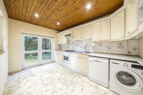 4 bedroom detached house to rent, Woodside, Wimbledon