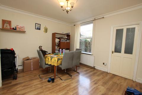 3 bedroom terraced house for sale, Regent Street, Kettering, Northamptonshire, NN16