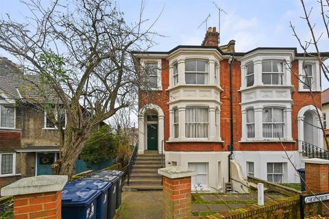 2 bedroom flat for sale, Heathfield Road, London