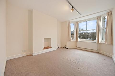 2 bedroom flat for sale, Heathfield Road, London