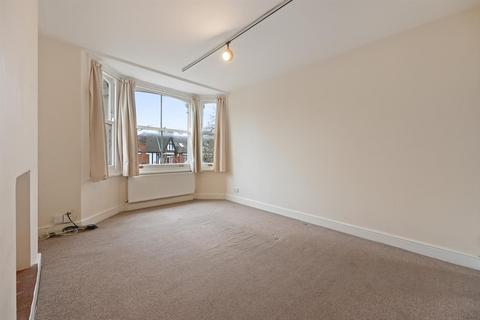 2 bedroom flat for sale, Heathfield Road, London