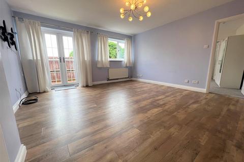 1 bedroom apartment to rent, 32 High Street, Newport Pagnell MK16