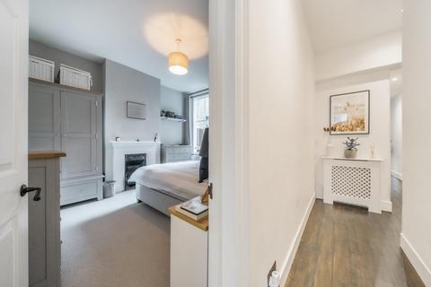 2 bedroom maisonette for sale, Waldron Road, Earlsfield