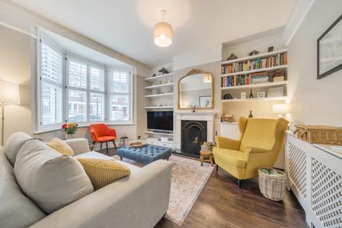 37 Waldron Road, London, SW18 3TB