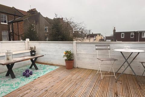 2 bedroom flat to rent, Livingstone Road, Hove