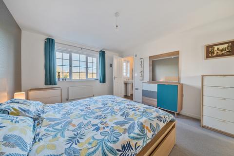 4 Halletts Road, Monkton Heathfield, Taunton, TA2 8FJ