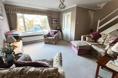 10 Chestnut Close, Braunton, EX33 2EH