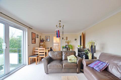 2 bedroom apartment to rent, Westover Gardens, Westbury On Trym