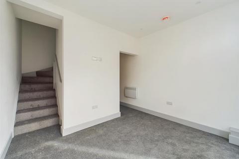 2 bedroom terraced house for sale, Staples Street, Nottingham NG3